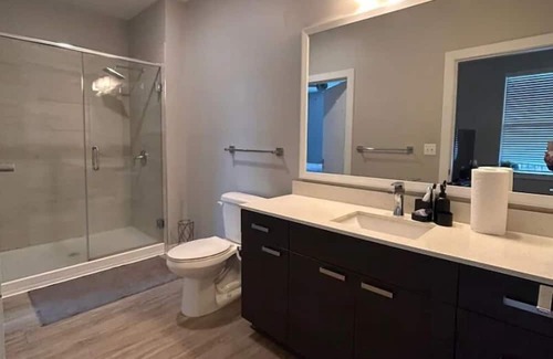 Wesley Heights Apartment | Luxury and Modern 1BR Apt.