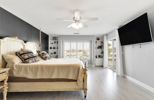 Victorville House | Lakefront Serenity Retreat