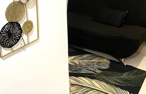 Highway Hills Condo | AESTHETIC 1 BR W/BALCONY in edsa, manila