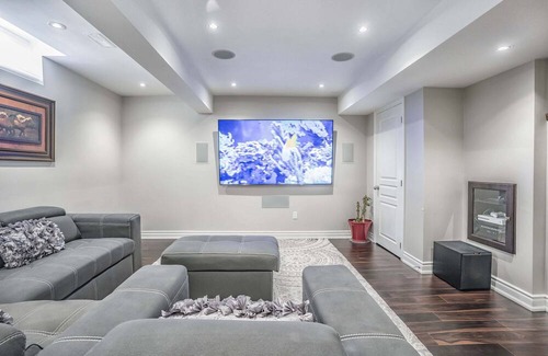 Markham House | Charming basement retreat awaits you!