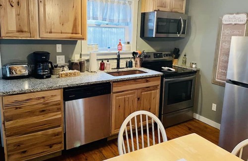 Maysville Cabin | Adorable Cabin, Steps from the Ohio River: Hot Tub, Fire Pit & Full Kitchen