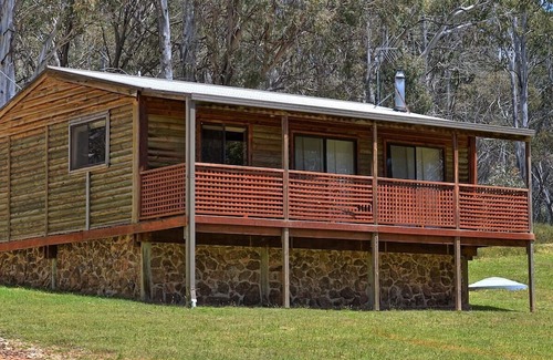 Adaminaby Cabin | Your gateway to an unforgettable holiday experience in the stunning Snowy Mountains!