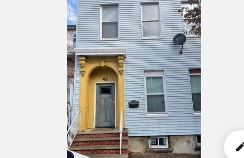 Newark Apartment | Crawford apt #2