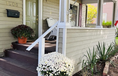 Lansing House | Central, Westside 4BD/2BT home with Huge extra lot. Pet Friendly. Long-term only