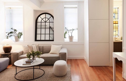 Elizabeth Bay Apartment | Tara in the cosmopolitan Elizabeth Bay