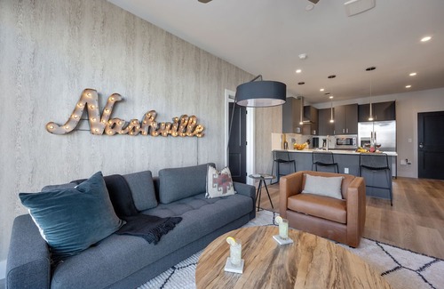 West End House | Adonis - Odyssey - Heart of Midtown