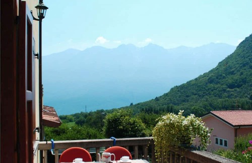 Prabione Apartment | Apartment 'Lina 1' with Mountain View, Shared Garden and Wi-Fi