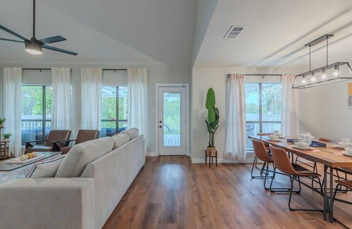 North San Antonio - SAT House | Stunning deck with Hot-tub view to Lake & Golf course