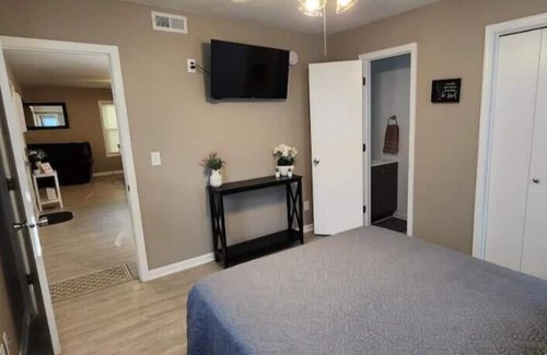 Council Bluffs House | Quiet country setting in town.