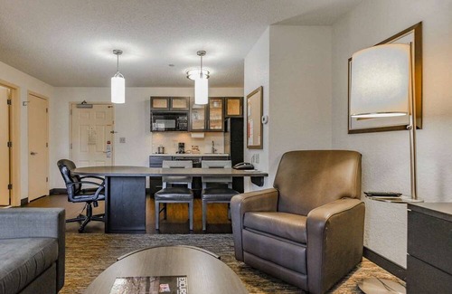 Huntsville House | Ensuring a Very Comfortable & Memorable Stay! 3 Comfortable Units, Pets Allowed
