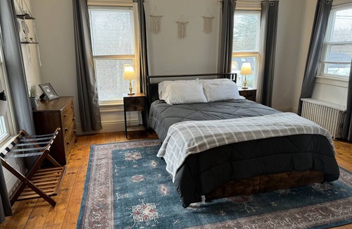 Williamstown Apartment | Quiet Williamstown apartment close to downtown. 20 Min to Jiminy Peak!