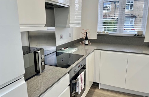 St Albans House | Pass the Keys | Stylish Unique 2 Bed Duplex Apartment with Parking