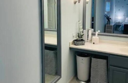 Norwich Condo | Cozy Villa Spa Retreat - Near Mohegan, Hot Tub, Pools, Sauna, Spa on Premises