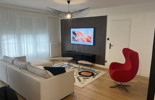 Republique–Point-du-Jour Apartment | Appartement de Haut Standing Pour 4 Personnes
