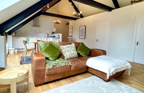 Harthill Apartment | The Coach House is nestled in the beautiful village of Harthill