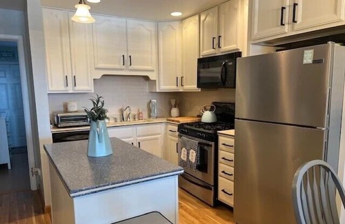 Green Creek Condo | 3 bedroom, 2 bath "SUNSET" condo in Anglesea with pool!