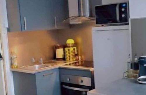 Petite-Foret Apartment | Logement Entier : Appartement - Raismes, France