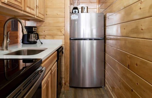 Chalet Village Condo | Huge Mt. LeConte View/Indoor Pool & HotTub/Updated