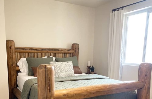 Yuma House | The Hillside Hacienda located in the heart of Yuma. Hospital Nearby.