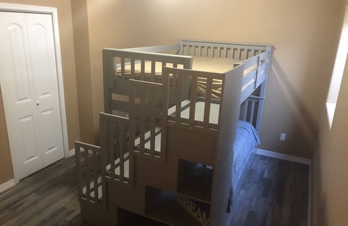 Sheridan Apartment | Family friendly condo and a 2nd level private deck with view of the city lights