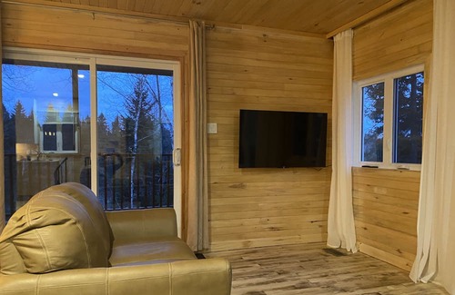 Piopolis Ski Chalet | En Forêt, Tranquille, Sans Voisin Proche Mais Proche de Tout