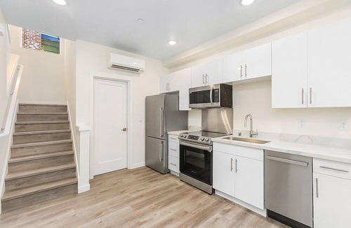 Capitol Hill Apartment | Meleys' Crimson Keep: Driftmark's Suite
