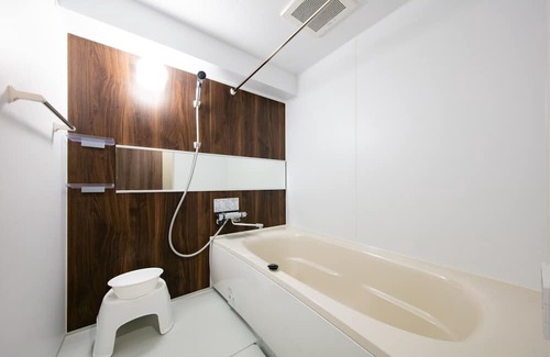Kotoni House | New York Brooklyn Style US Economy Triple Room / Sapporo Hokkaidō