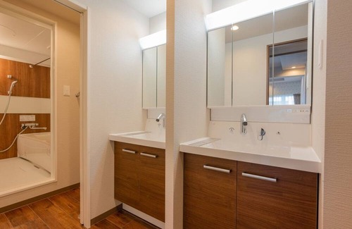 Kotoni House | New York Brooklyn style US deluxe twin room sta / Sapporo Hokkaidō
