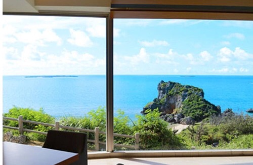 Uruma House | Breakfast included Spend a luxurious time doing / Uruma Okinawa