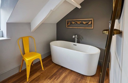 South Charlton Apartment | Host & Stay | Yellow Ochre