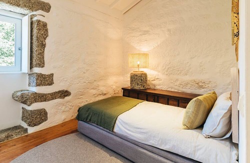 Bouro House | Casa da Cascata by LovelyStay