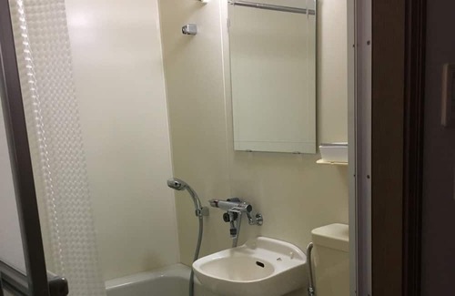 Tanabe Apartment | Twin room 2 / Tanabe Wakayama