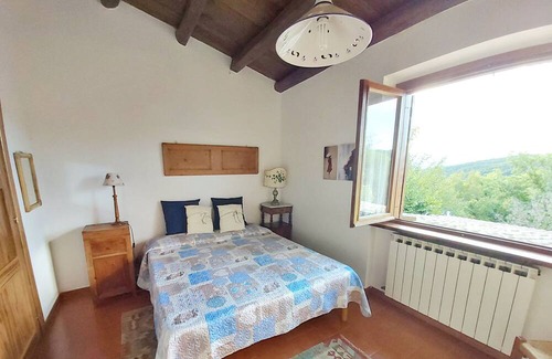Castelraimondo Villa | Manor villa surrounded by greenery
