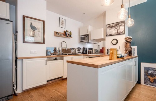 Billancourt–Rives de Seine Apartment | Tranquility Terrace, by Veeve