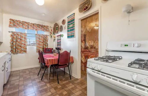 Kingman Apartment | 🌵Cozy Southwestern Apt near Route 66🌵