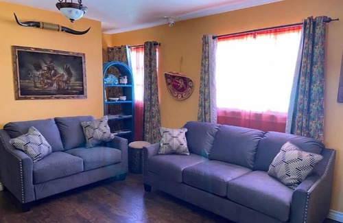 Kingman Apartment | 🌵Cozy Southwestern Apt near Route 66🌵