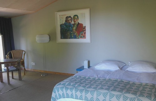 Saint-Quentin-de-Caplong House | Little paradise in the middle of the vineyards