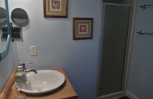 Black Point Cottage | Idyllic, sparkling clean ocean/beach cottage for your spontaneous getaway.