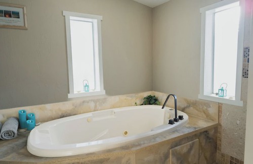 Big Sandy House | Hilltop Gem, , with amazing views of the wind River Mountain Range, Sleeps 8