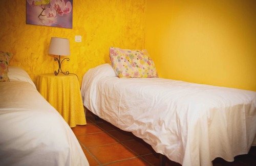 Horcajuelo de la Sierra Ski Chalet | Ideal for groups of 12 to 16 passengers who want to enjoy nature.