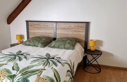 Lamballe House | Les Cavaliers, character gîte with swimming pool, 20 minutes from the seaside