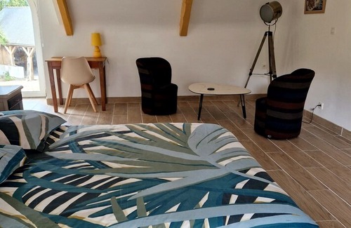 Lamballe House | Les Cavaliers, character gîte with swimming pool, 20 minutes from the seaside
