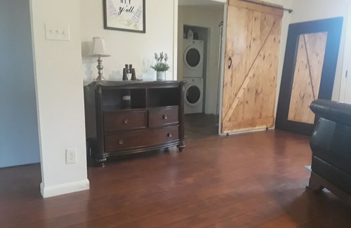 Wyldwood Cottage | Enjoy Austin and bring your pets! Relax and unwind after the Austin good times