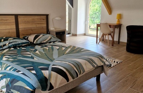 Lamballe House | Les Cavaliers, character gîte with swimming pool, 20 minutes from the seaside
