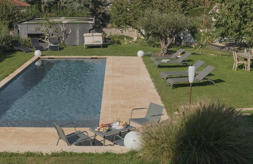 Saint-Germain-au-Mont-d'Or Cabin | Gite Loft 70m2 Atypique 2/4 persons near Lyon. Entire dwelling