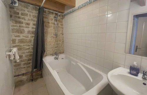 Duil-sur-le-Mignon House | Hercules