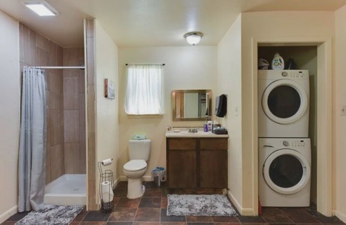 Wyldwood Cottage | Enjoy Austin and bring your pets! Relax and unwind after the Austin good times