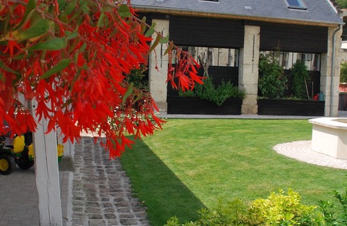 Noyant-et-Aconin House | GUEST ROOMS WITH PRIVATIZED SPA! LUXURY IN INTIMACY in Soissons 02