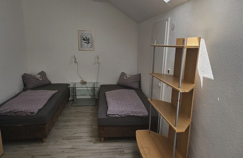 Wolfsanger Apartment | Bed4You Gästehaus 2