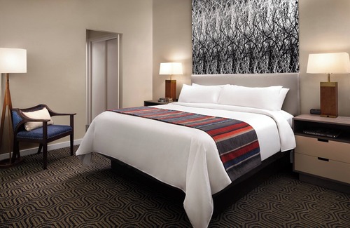 Vail Hotel | Marriott's StreamSide Douglas at Vail